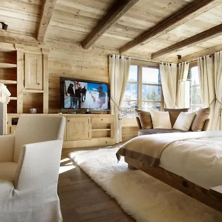 Chalet Luxury With Sauna And Jacuzzi In